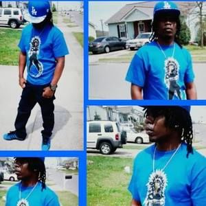 Meet your Posher, Dennis